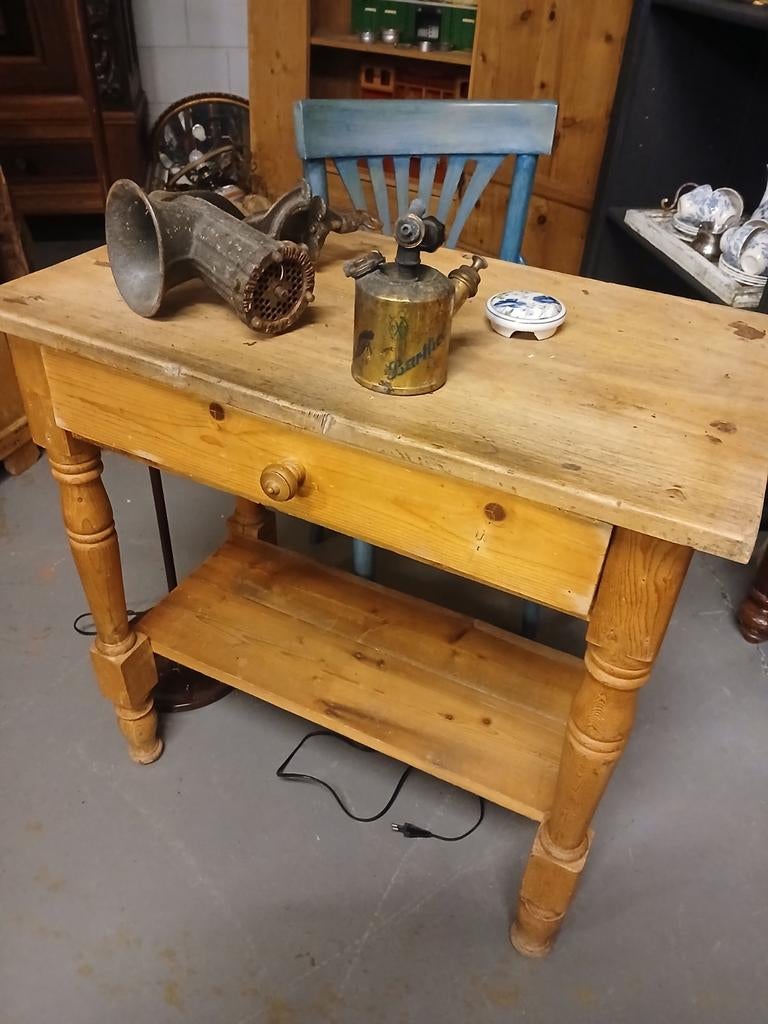 Grenen sidetable, Ophalen