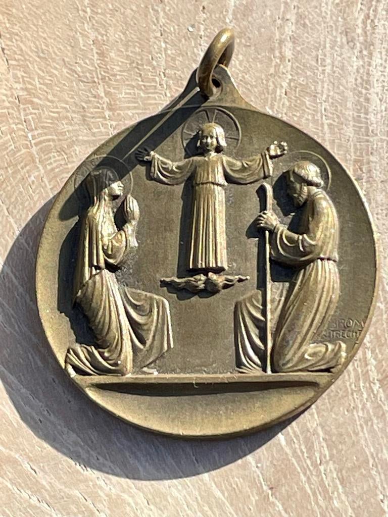 Religieuze medaille Heilige Familie, koper/brons, Antiek en Kunst, Antiek | Religie, Ophalen of Verzenden