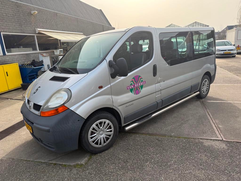 Renault Trafic Combi 1.9 dCi L2H1. 9 PERSOONS! AIRCO, Auto's, Renault, Gebruikt, 2000 kg, 9 stoelen, 1870 cc