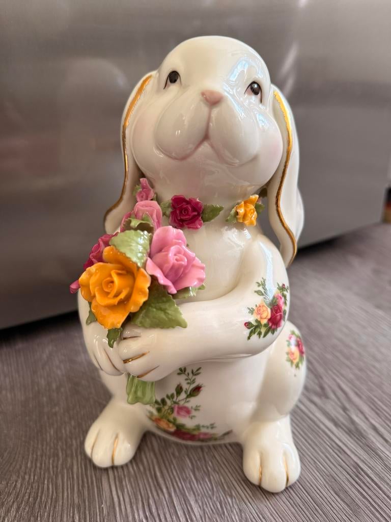 Royal Albert old country roses floppy ear bunny 1962!, Ophalen