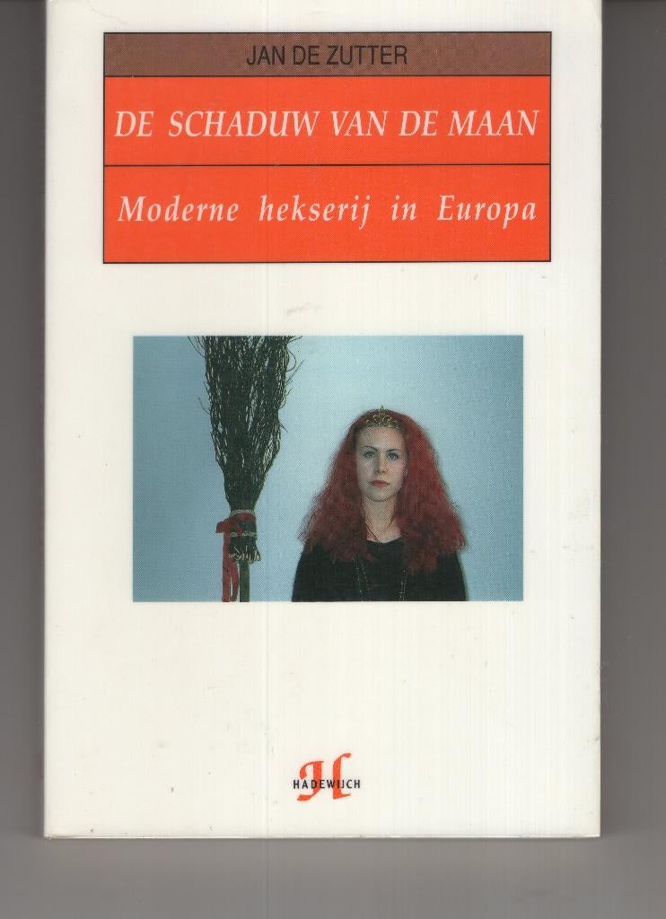 De schaduw van de maan Jan de Zutter Hekserij, Boeken, Ophalen of Verzenden, Gelezen, Spiritualiteit algemeen, Overige typen