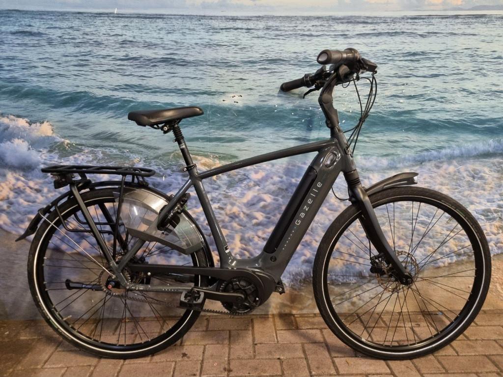 Gazelle Grenoble C5 HMB, 2800km, riemaandrijving Heren Grey, Gebruikt, -, - 0
-, NL, 51 tot 55 cm