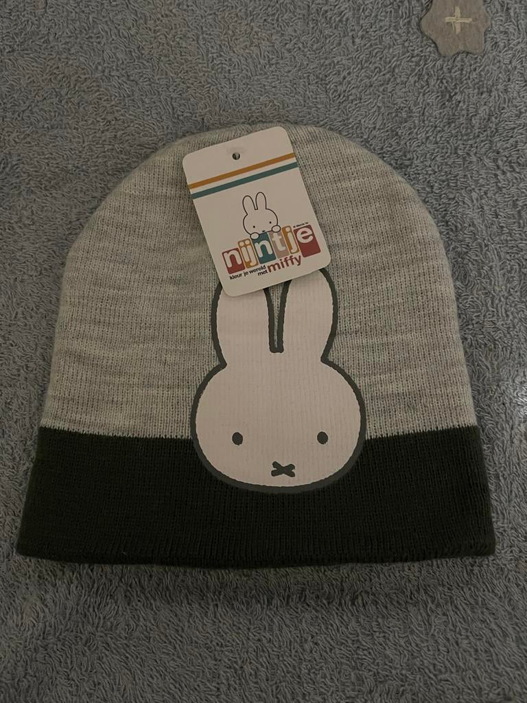 Nieuwe Nijntje Muts - Grijs met Wit Konijn, Ophalen of Verzenden, Nieuw, Jongetje of Meisje, Muts