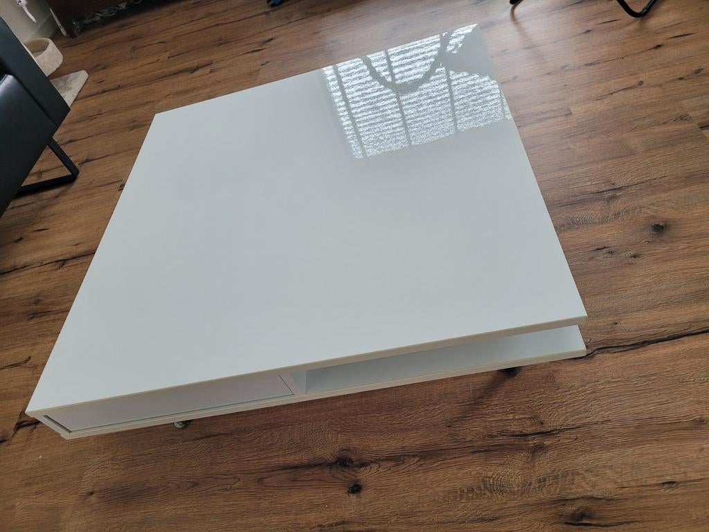 Mooie witte salontafel IKEA, Ophalen, 50 tot 100 cm, Vierkant, 50 tot 100 cm