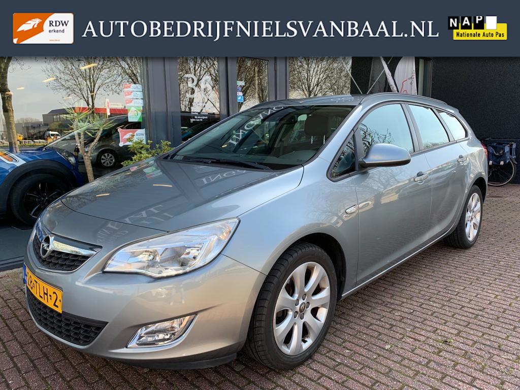 Opel Astra Sports Tourer 1.4 Edition Clima/Navi/PDC/Cruise, Voorwielaandrijving, Gebruikt, 4 cilinders, Origineel Nederlands