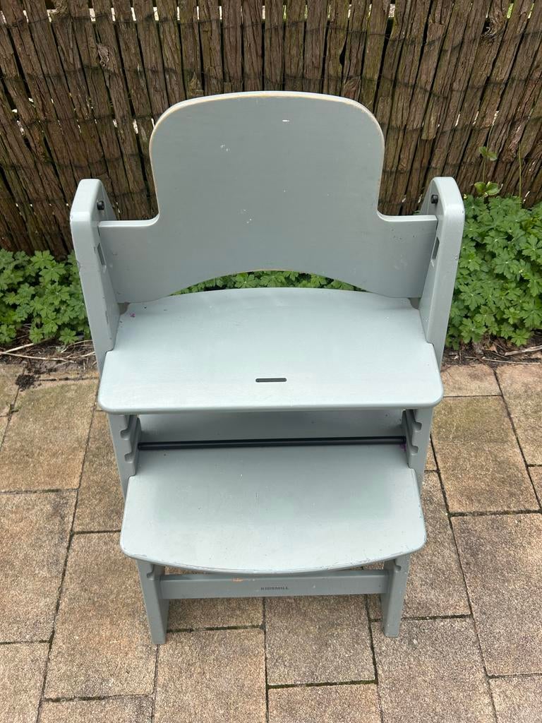 Kidsmill Meegroeistoel - Grijs, Kinderen en Baby's, Kinderstoelen, Ophalen, Gebruikt, Meegroeistoel, Gordel(s)