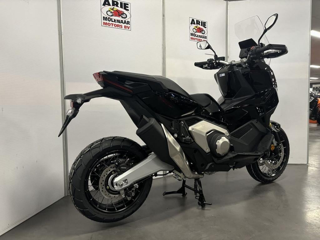 Honda X-ADV 750 (bj 2025) - foto 2