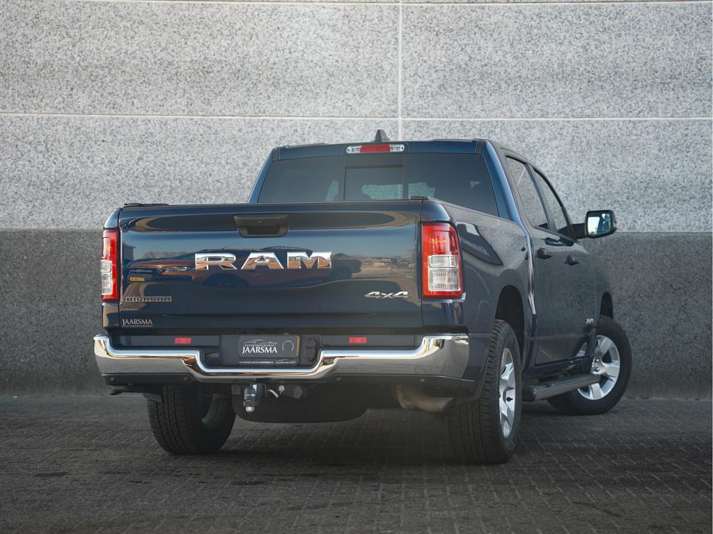 Dodge Ram 1500 Big Horn 3.6L V6 eTorque |Lederen bekleding |, Auto's, Automaat, Gebruikt, Blauw, Bedrijf