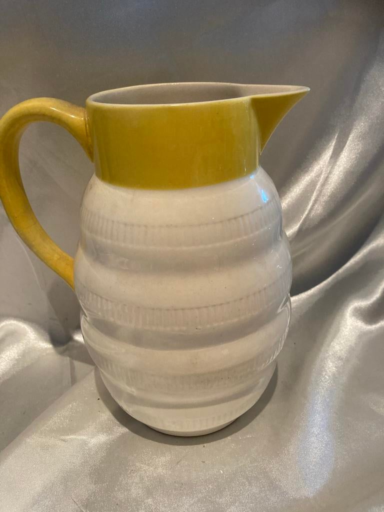 Vintage Aardewerk Kan - Geel en Wit Bertrich lijn jaren 30, Antiek en Kunst, Antiek | Keramiek en Aardewerk, Ophalen of Verzenden