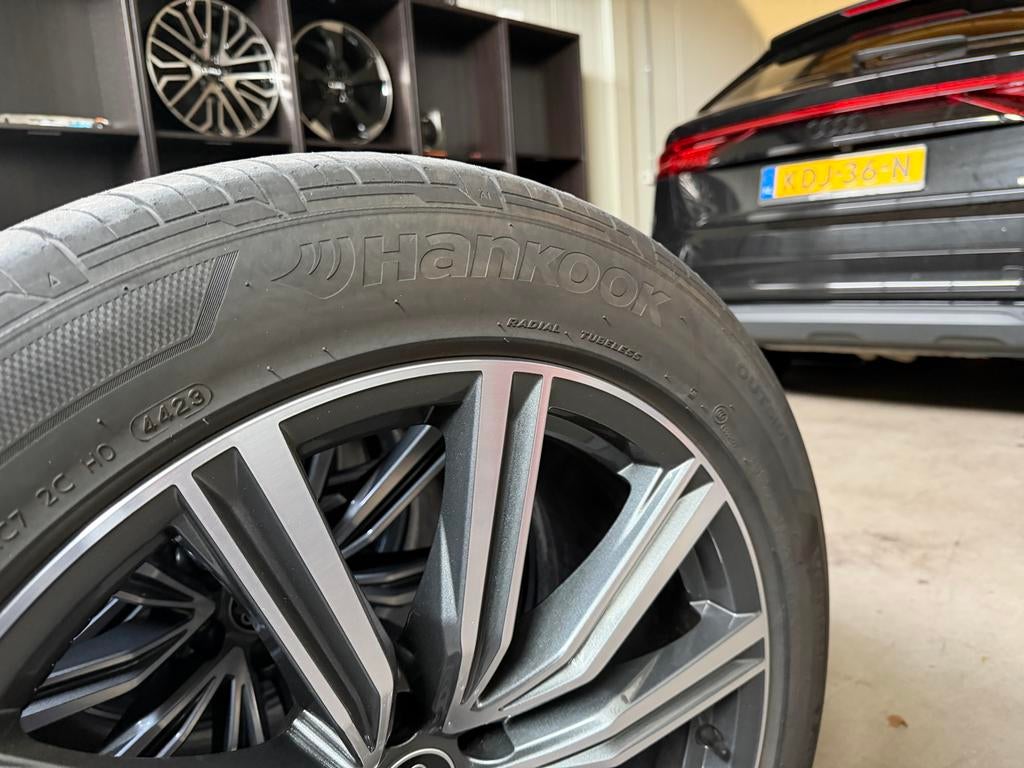 Audi wielen 21 inch met Hankook banden, Ophalen, Gebruikt, 285 mm, Banden en Velgen