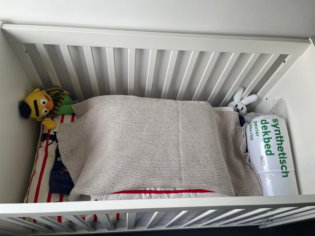 Prachtig Kidsmill Ledikant (60x120) – Wit met Rustiek Eiken, Kinderen en Baby's, Kinderkamer | Complete kinderkamers, Ophalen of Verzenden