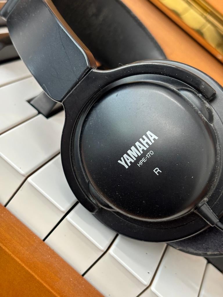 Yamaha MP 70N N silent AANBIEDING 2650 euro, Muziek en Instrumenten, Piano's, Ophalen of Verzenden, Zo goed als nieuw, Bruin, Piano