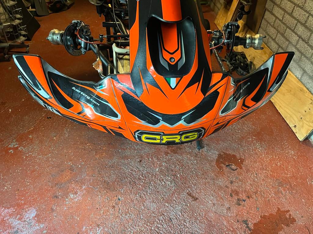 Gezocht: KG 508 frontbumper met CRG sticker, Ophalen of Verzenden, Gebruikt, Onderdelen Kart