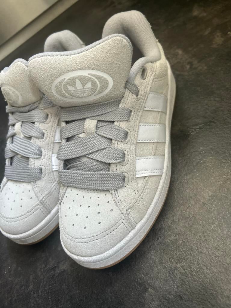 Adidas campus grijs, Kleding | Dames, Schoenen, Ophalen of Verzenden, Grijs, Sneakers of Gympen, Zo goed als nieuw