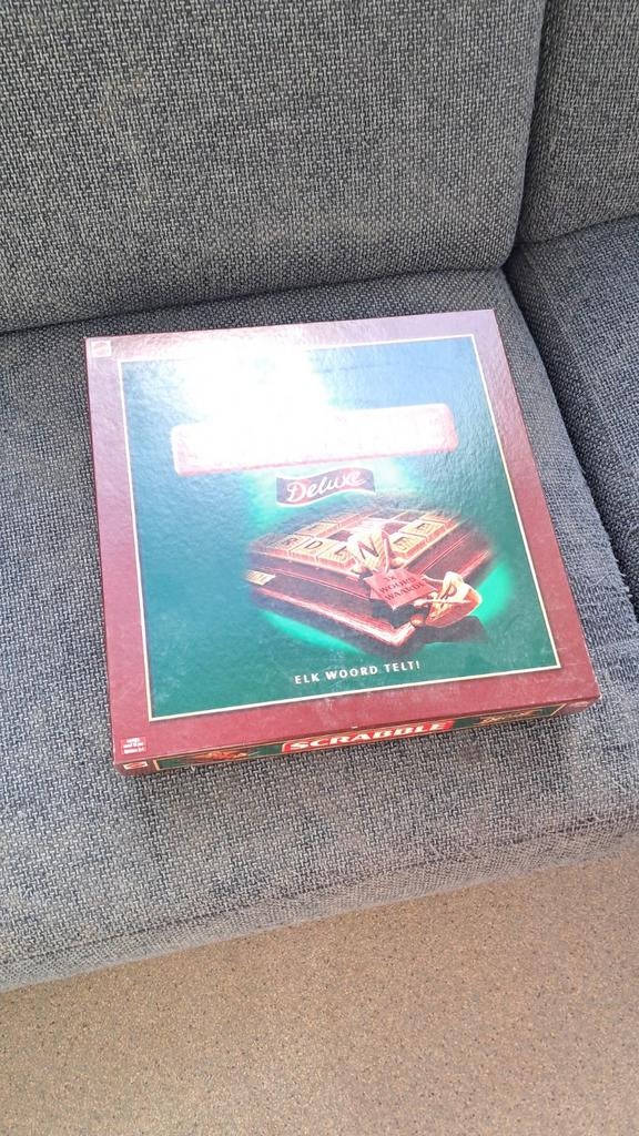 Scrabble Deluxe - Luxe Houten Editie, Z.G.A.N., Hobby en Vrije tijd, Drie of vier spelers, Ophalen, Zo goed als nieuw