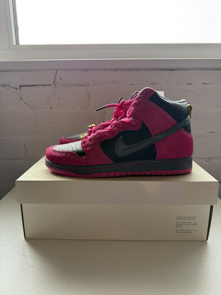 Nike dunk high SB Run The Jewels maat 42, Kleding | Heren, Schoenen, Nike SB, Overige kleuren, Nieuw, Ophalen of Verzenden