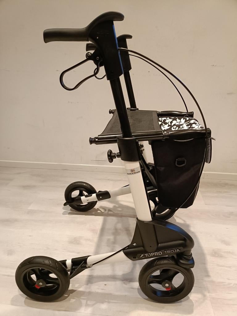 Topro Troja 2G Medium rollator incl Garantie en Servicebeurt, Diversen, Rollators, Zo goed als nieuw, Lichtgewicht, Opvouwbaar