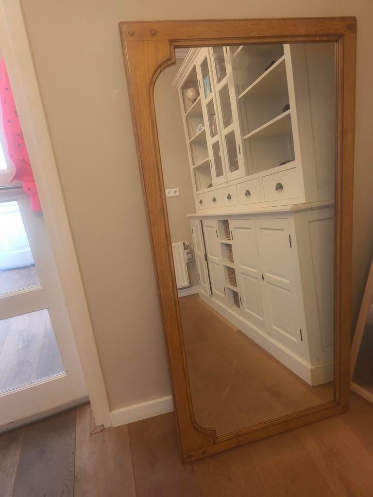 Grote spiegel met houten lijst, Huis en Inrichting, Woonaccessoires | Spiegels, Ophalen of Verzenden, Zo goed als nieuw, Rechthoekig
