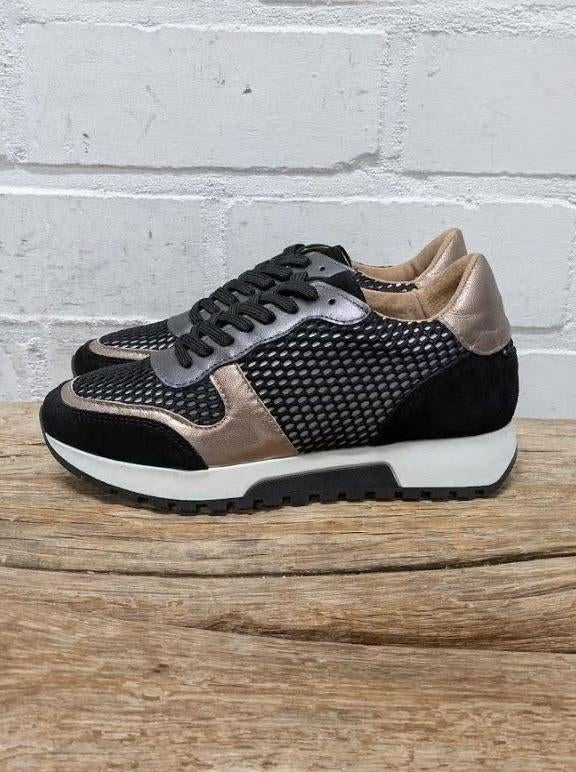 DWARS - Mooie leren sneakers maat 38 - Nieuw €129,95 - DWRS