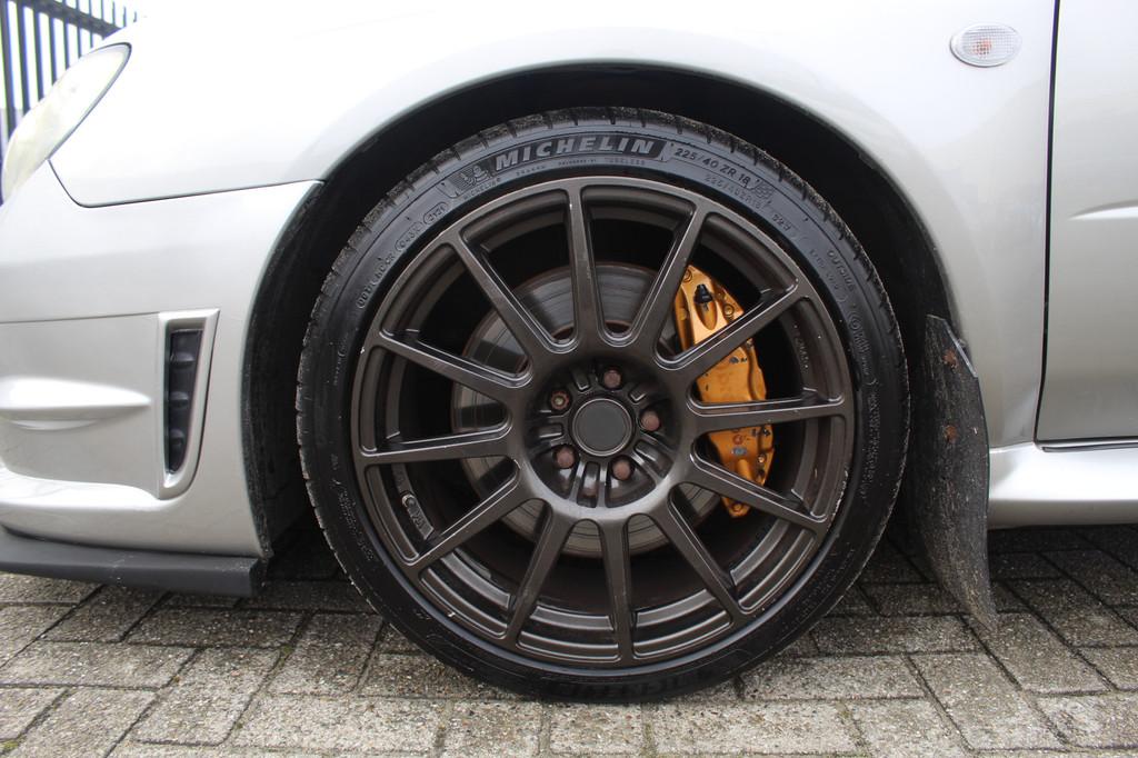 Subaru Impreza 2.5 WRX Volledig onderhouden/Kleppensysteem/L, Auto's, Subaru, 12 maanden, Gebruikt, Zwart, 4 cilinders