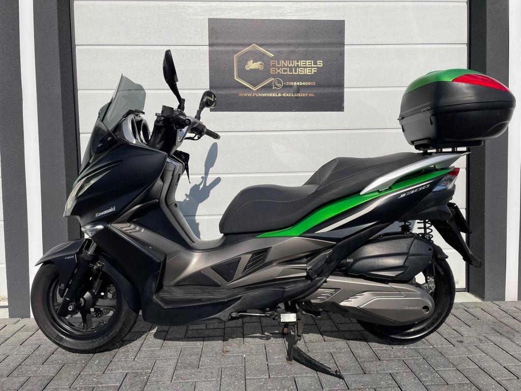 Kawasaki J300 Motorscooter ABS matgroen | 2014 | Led - foto 2