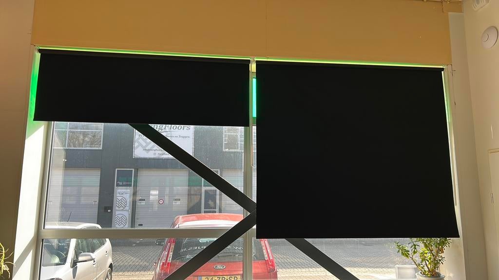 4x IKEA verduisterend rolgordijn Fridans, Gebruikt, Zwart, 150 tot 200 cm, Ophalen of Verzenden