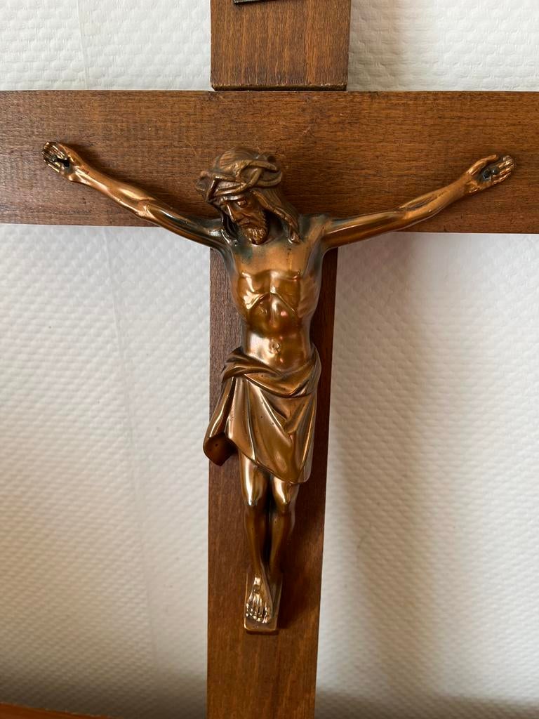 Kruis met jesus, Ophalen