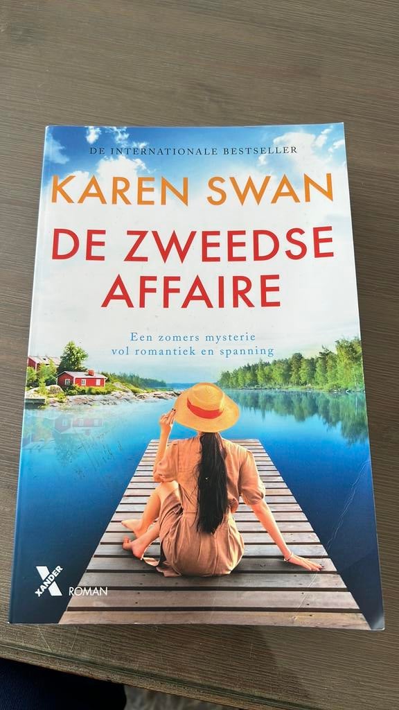 Karen Swan - De Zweedse affaire, Boeken, Ophalen of Verzenden, Zo goed als nieuw, Karen Swan