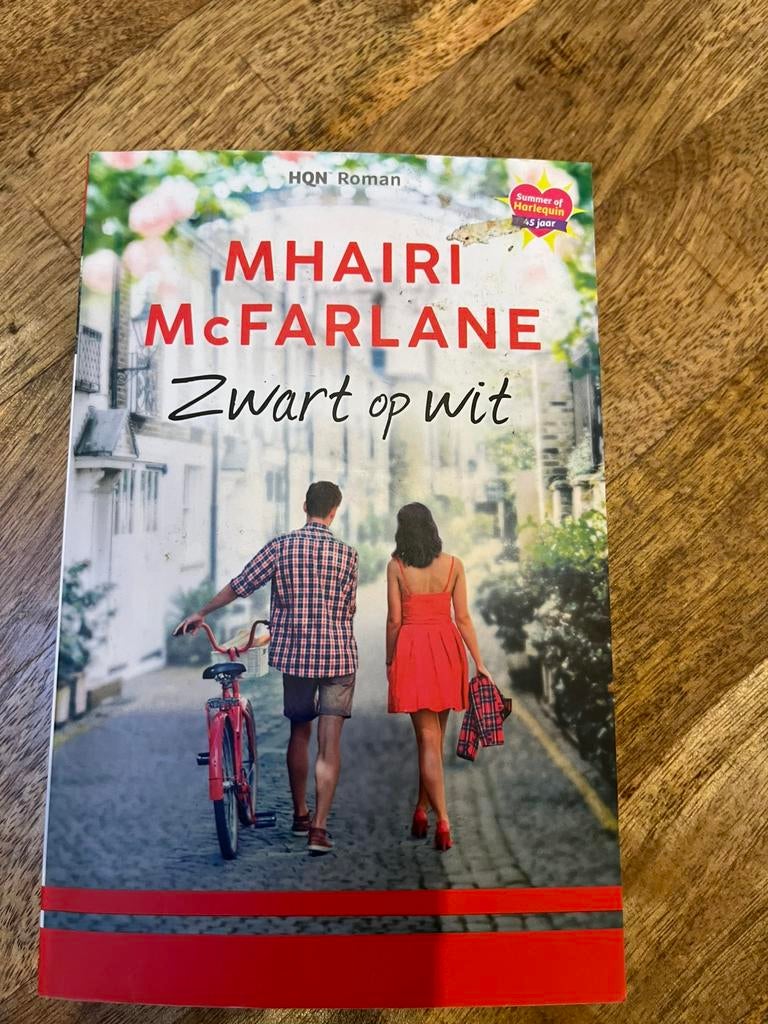 Harlequin -252- Zwart op Wit Mhairi McFarlane, Ophalen of Verzenden, Zo goed als nieuw, Nederland