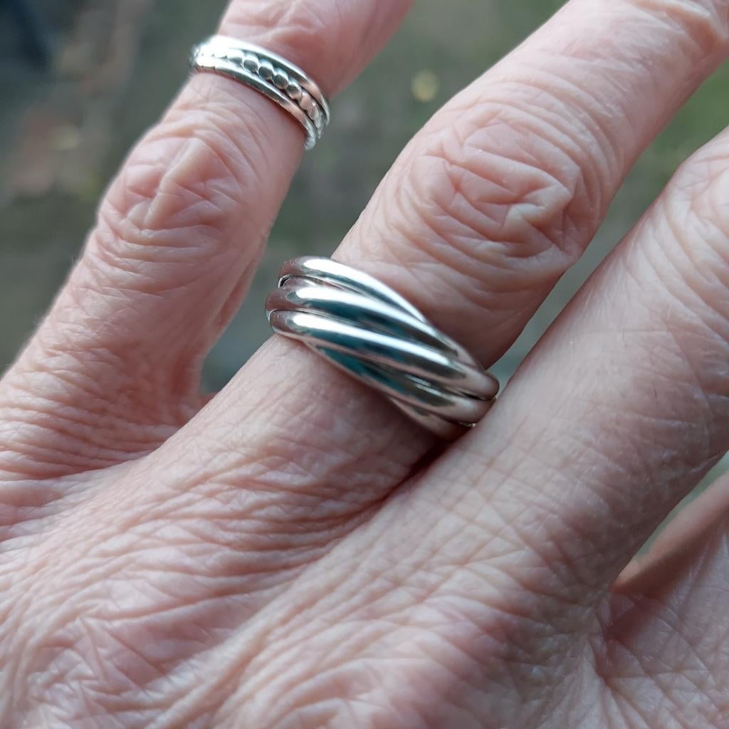 Mooie nieuwe zilveren dubbele Trinity ring/ cartier ring, Nieuw, Ophalen of Verzenden, Kleiner dan 17, Dame