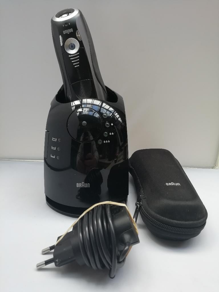 Braun series 7 scheerapparaat + cleaning station, Witgoed en Apparatuur, Persoonlijke-verzorgingsapparatuur, Ophalen of Verzenden