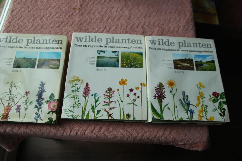 Wilde planten. Flora en vegetatie in onze natuurgebieden, Ophalen of Verzenden, Gelezen, Bloemen, Planten en Bomen