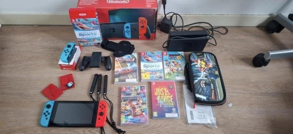 Nitendo switch + partij spelletjes, Spelcomputers en Games, Ophalen of Verzenden, Nieuw, Met 2 controllers