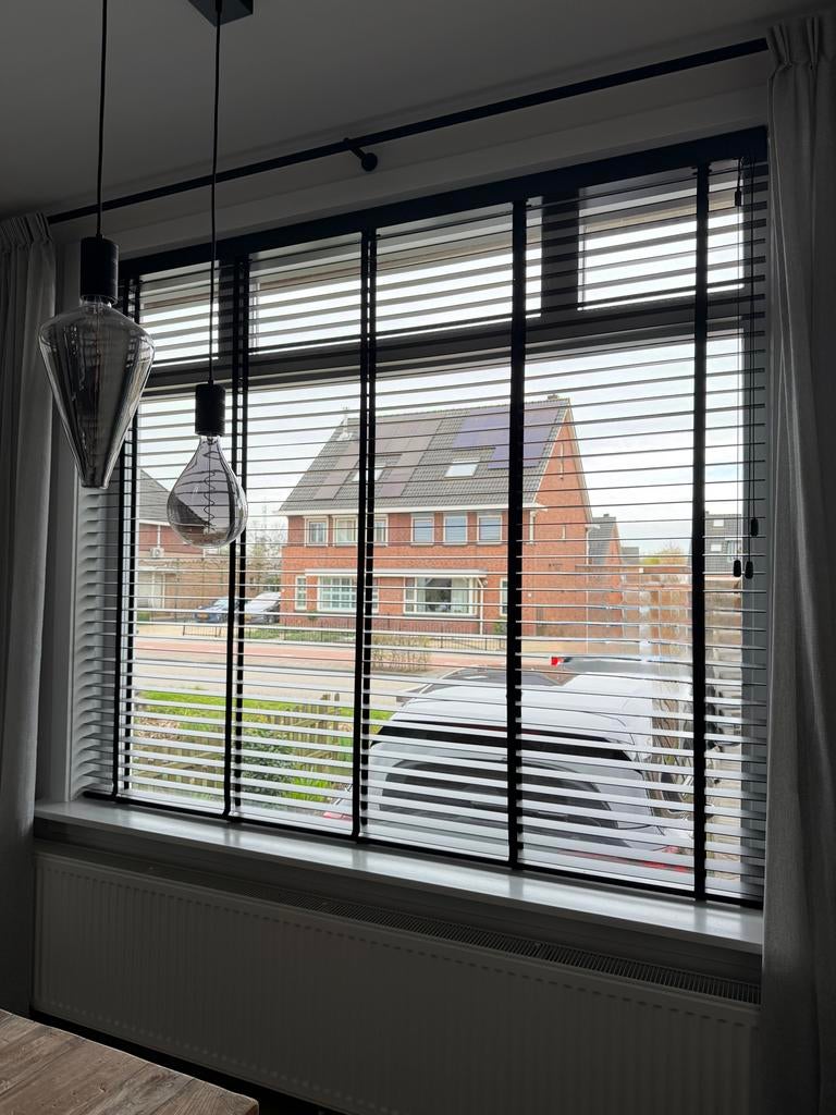 Zwarte houten jaloezieën met ladderband - 215,8x185 cm, Zwart, Ophalen of Verzenden, Zo goed als nieuw, 200 cm of meer