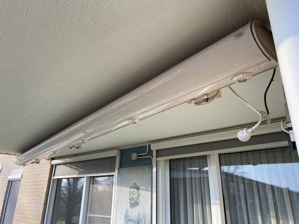 Elektrische zonnnescherm super de luxe., Tuin en Terras, Zonneschermen, Ophalen, Elektrisch, Zo goed als nieuw, 150 tot 300 cm