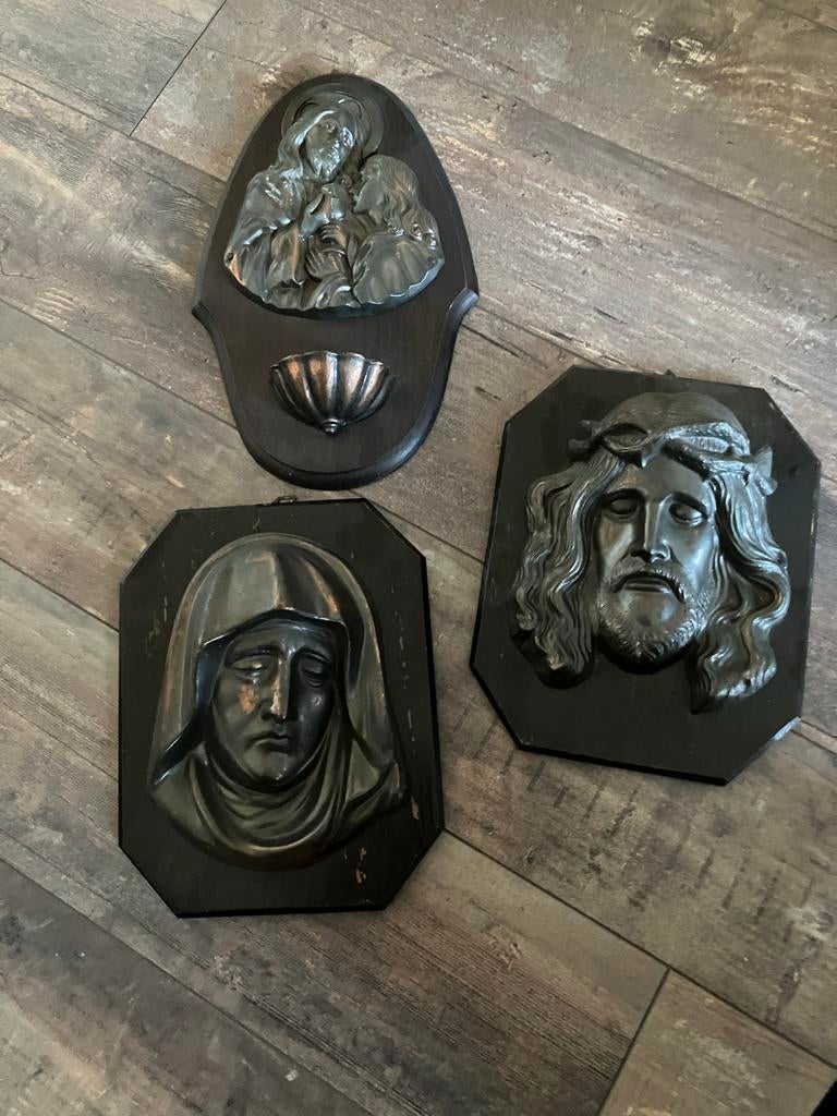 Drie religieuze wanddecoraties, Antiek en Kunst, Antiek | Religie, Ophalen of Verzenden