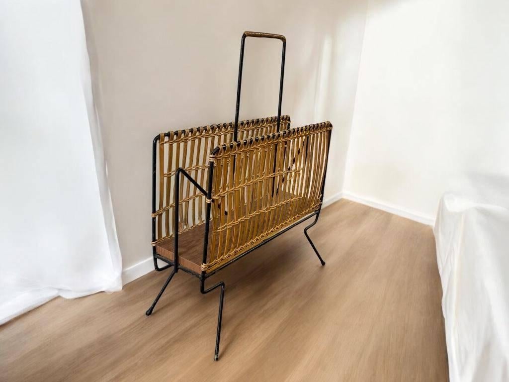 vintage rotan krantenhouder/ lectuurbak, Huis en Inrichting, Woonaccessoires | Krantenbakken en Lectuurbakken, Ophalen, Gebruikt