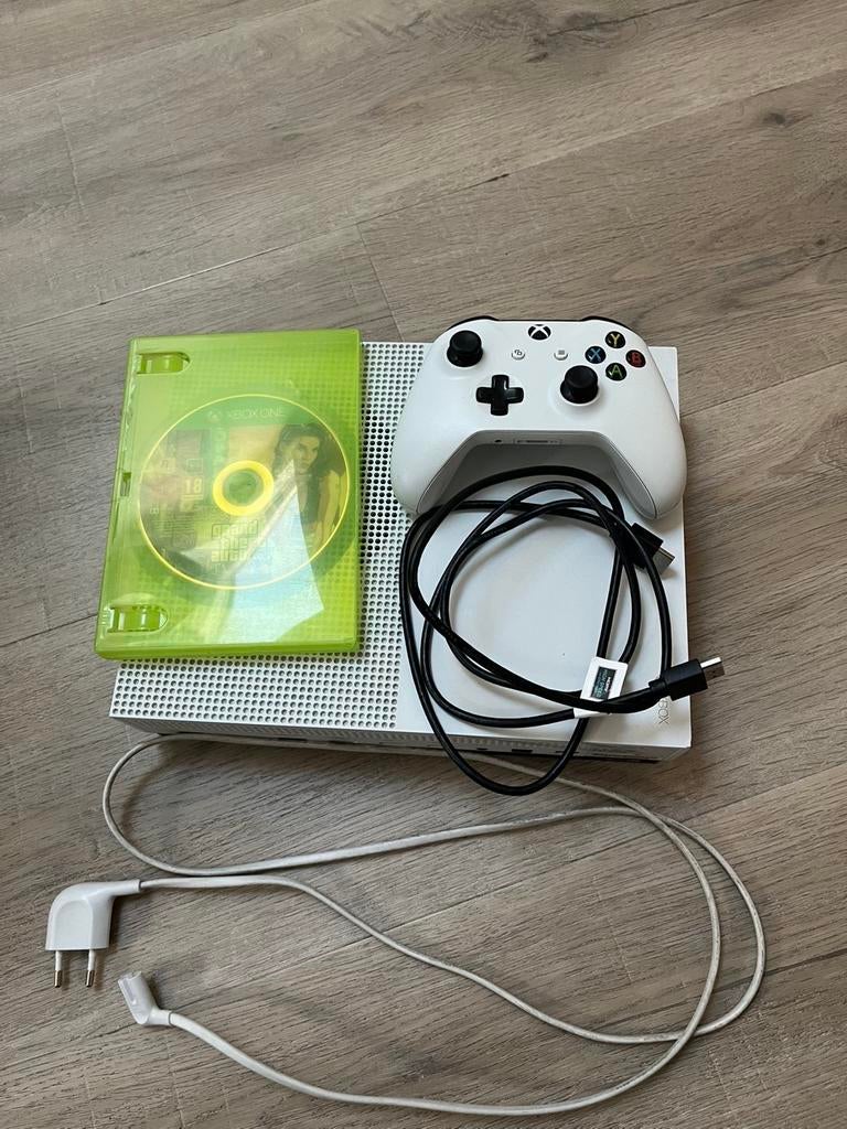 Xbox one S, Spelcomputers en Games, Spelcomputers | Xbox One, Ophalen of Verzenden, Zo goed als nieuw, 500 GB, Met 1 controller