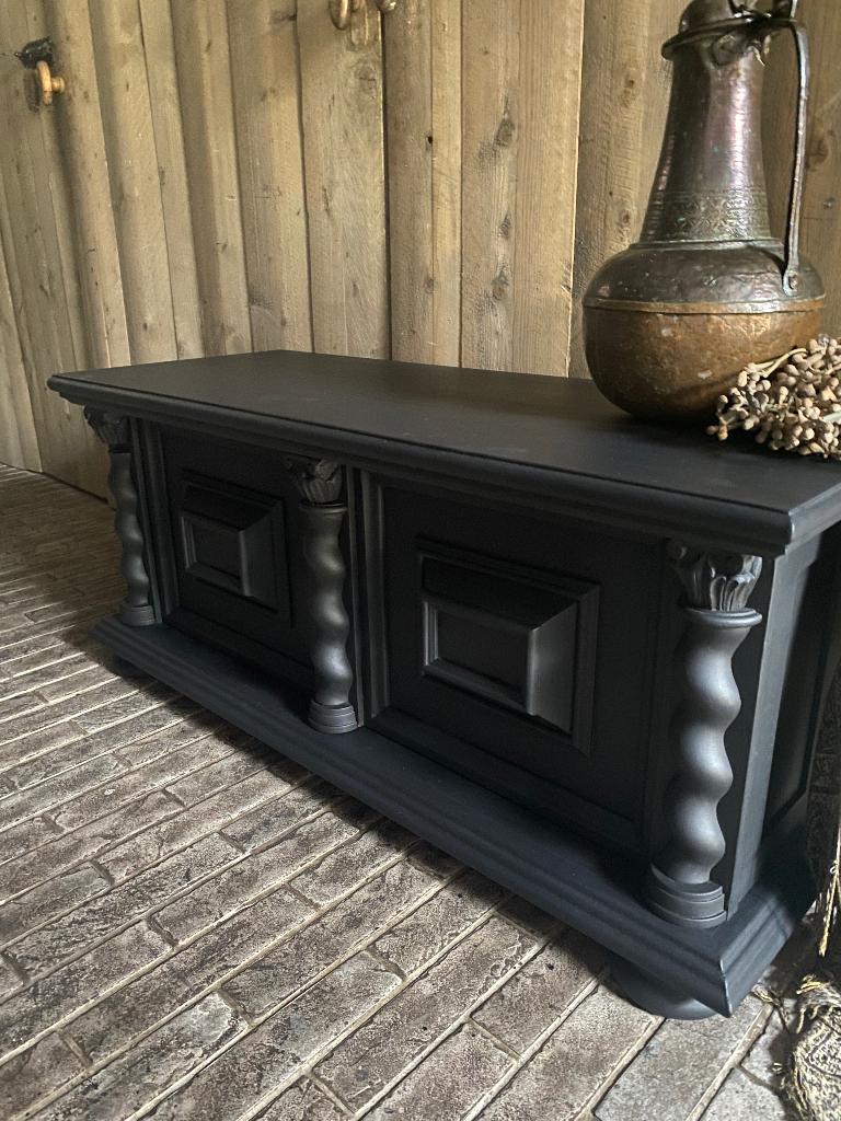 Prachtige zware lage kast/tv-kast, Huis en Inrichting, Kasten | Televisiemeubels, Ophalen, Zo goed als nieuw, 25 tot 50 cm, Minder dan 100 cm