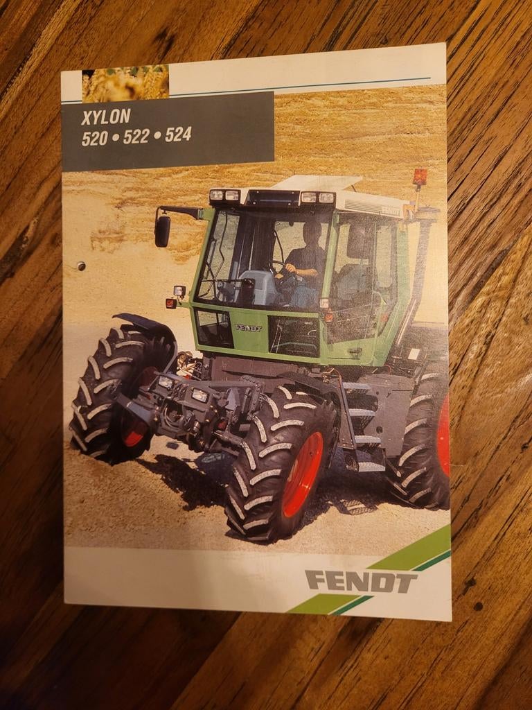 tractor folder Fendt XYLON 520 522 524, Boeken, Ophalen of Verzenden, Zo goed als nieuw