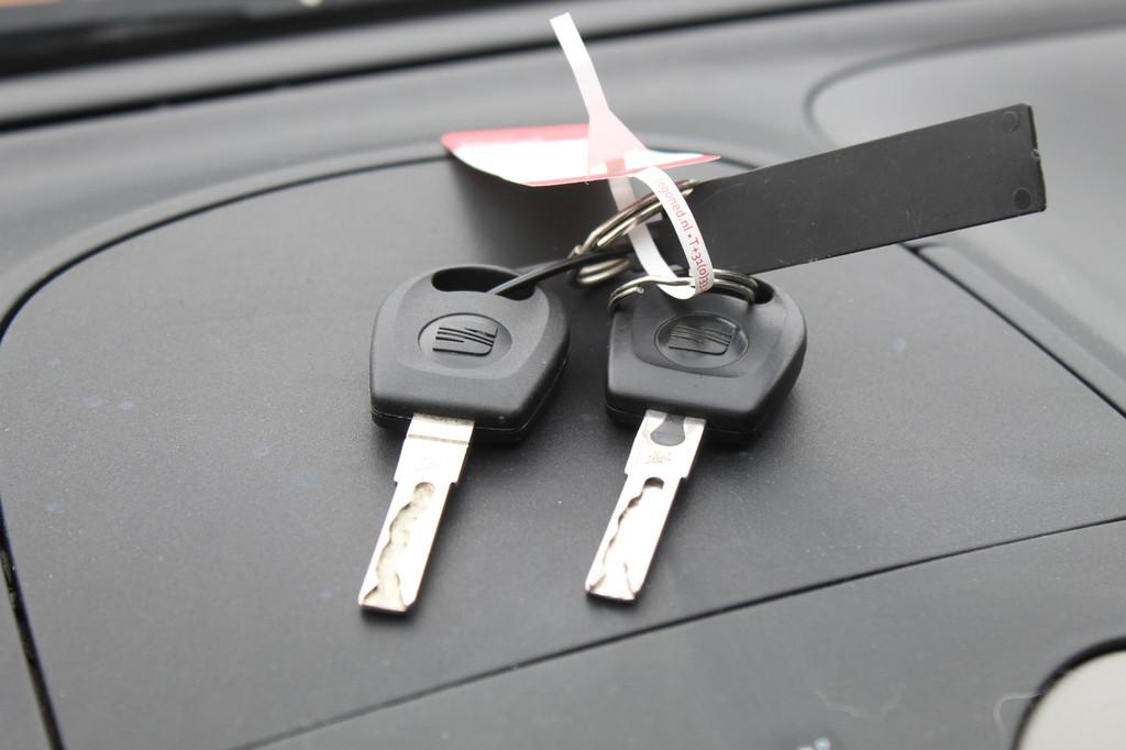 SEAT Arosa 1.4i Stella Automaat/Radio-CD speler/Orig NL/NAP., Auto's, Seat, Gebruikt, 31 €/maand, Airbags, Origineel Nederlands