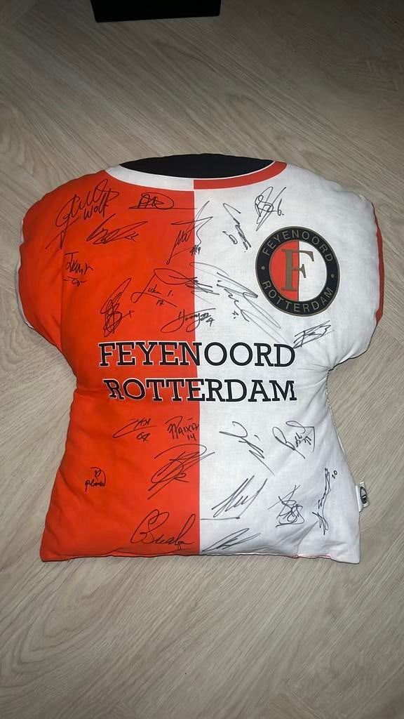 Gesigneerd Feyenoord kussen, Sport en Fitness, Voetbal, Zo goed als nieuw, Overige typen, Maat XL, Ophalen of Verzenden