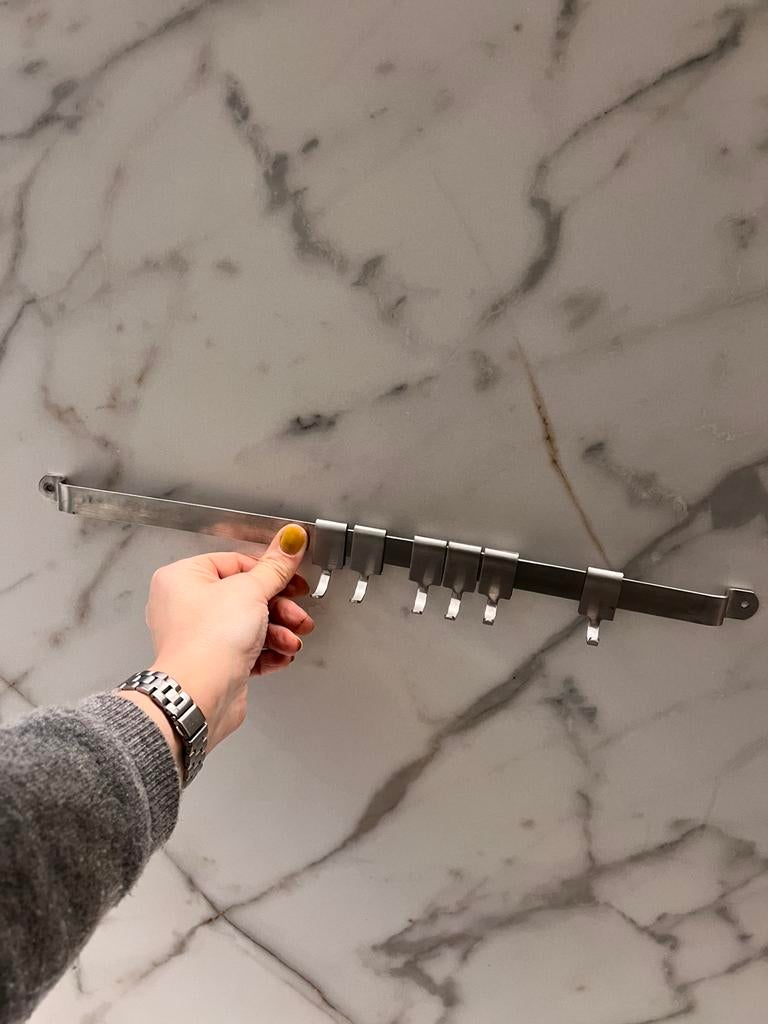 BRABANTIA MUURREK MUUR OPHANGREK KEUKEN HULP GEREI 6 HAKEN, Huis en Inrichting, Ophalen of Verzenden, Zo goed als nieuw