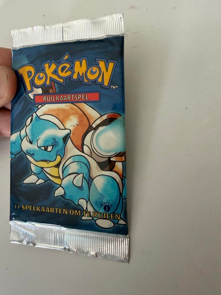 Pokémon Booster Pack Base Set UNWEIGHT Blastoise (1e Editie), Ophalen of Verzenden, Nieuw, Booster