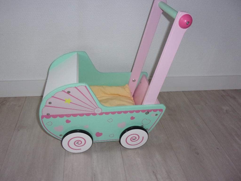 Schattig POPPENWAGENTJE in leuke kleuren, als nieuw, Ophalen of Verzenden, Zo goed als nieuw, Overige typen