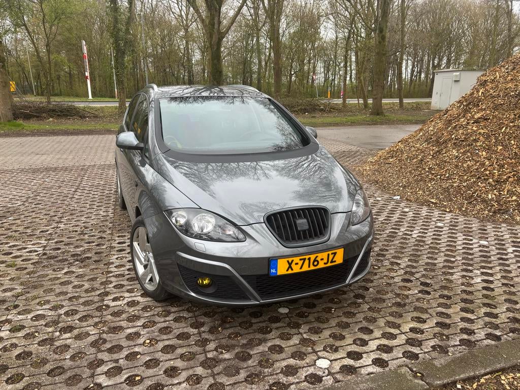 Seat Altea XL 1.4 TSI 92KW Stationwagon 2012 Grijs, Auto's, Voorwielaandrijving, 4 cilinders, Altea XL, 75 €/maand