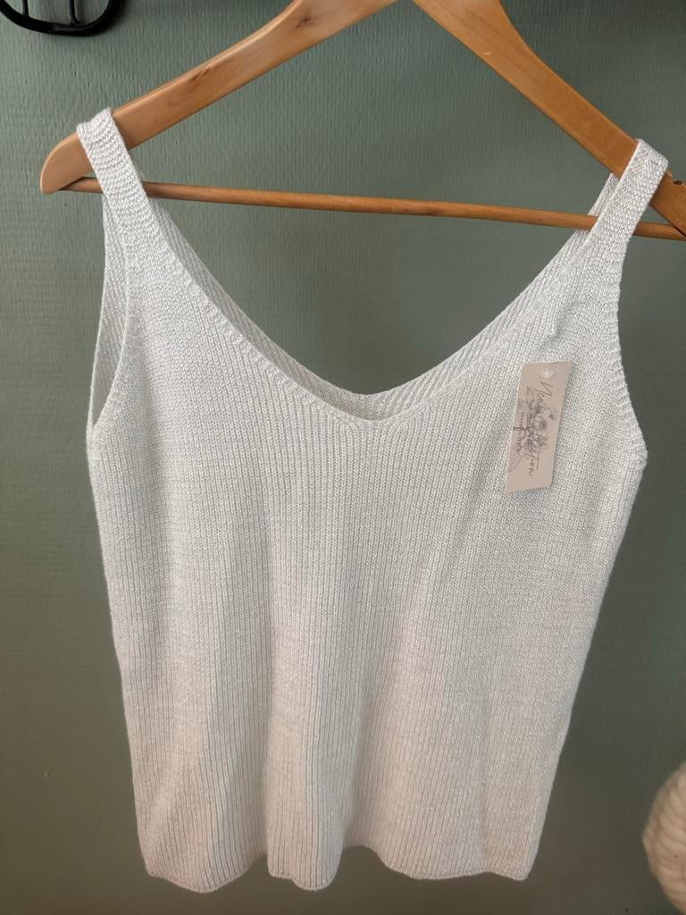 Italiaanse knit top met subtiele glans, nieuw, Kleding | Dames, Maat 42/44 (L), Nieuw, Ophalen of Verzenden, Zonder mouw