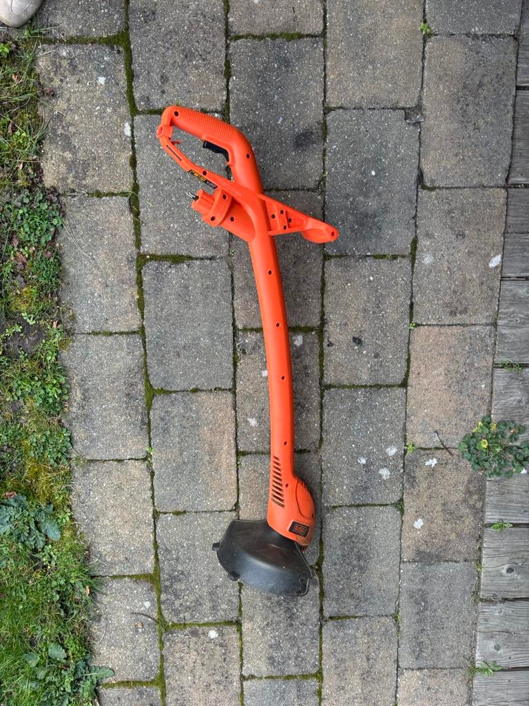Bosmaaier/grastrimmer Black + Decker, Ophalen, Zo goed als nieuw, Elektrisch