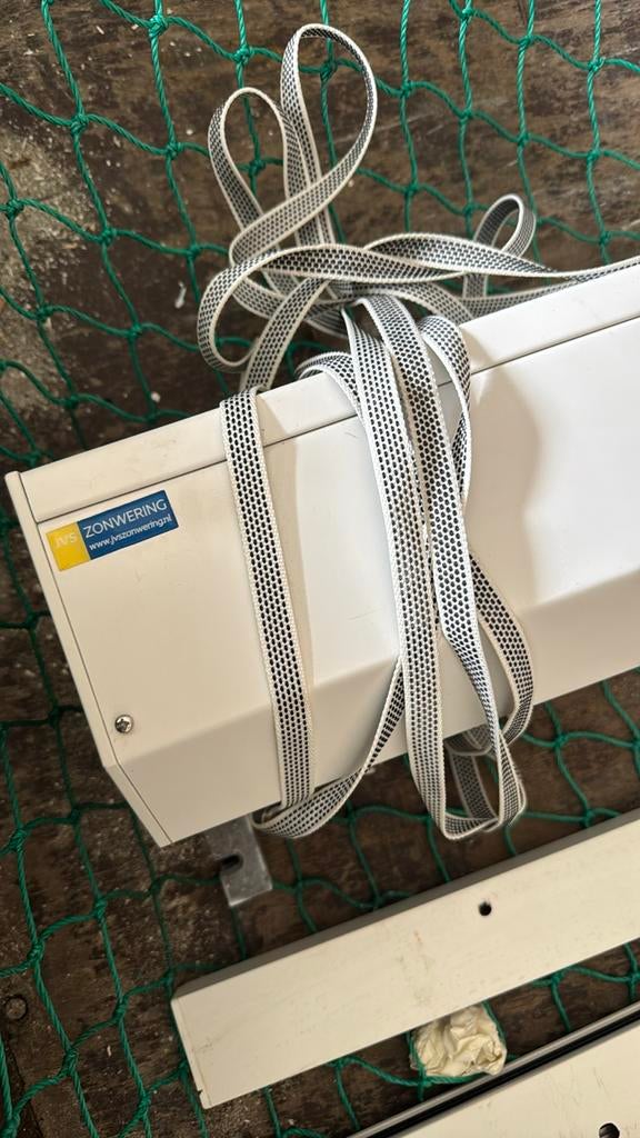 Wit rolluik 156 cm breed, 140 cm hoog, Ophalen, Gebruikt, 150 tot 200 cm, Wit