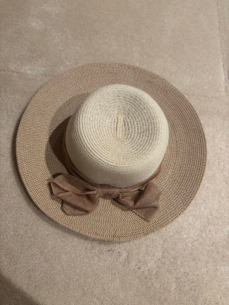 Zomerhoed met strik, Kleding | Dames, Hoeden en Petten, Ophalen of Verzenden, Zo goed als nieuw, One size fits all, Hoed